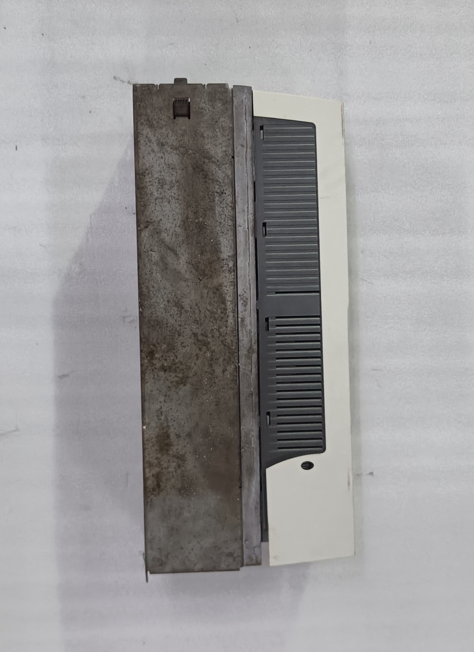 ABB VFD AC DRIVE ACS550-U1-072A-4 50HP 72A 380-480V 3PH 37KW Free Shipping